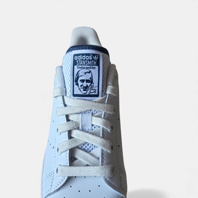 Adidas Stan Smith White/Navy - Modelo IG1323 - Imagen 3