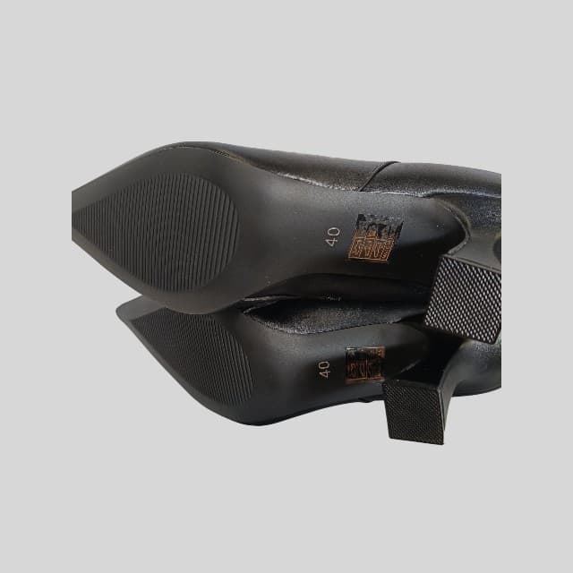 Botas Slouchy 'Glam' Negras Virucci con Tacón Escultural y Punta Afilada. - Imagen 8