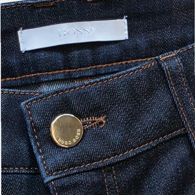 Jeans Hugo Boss Nelin Talla 28 - Straigth Mid Rise - Mujer - Imagen 3