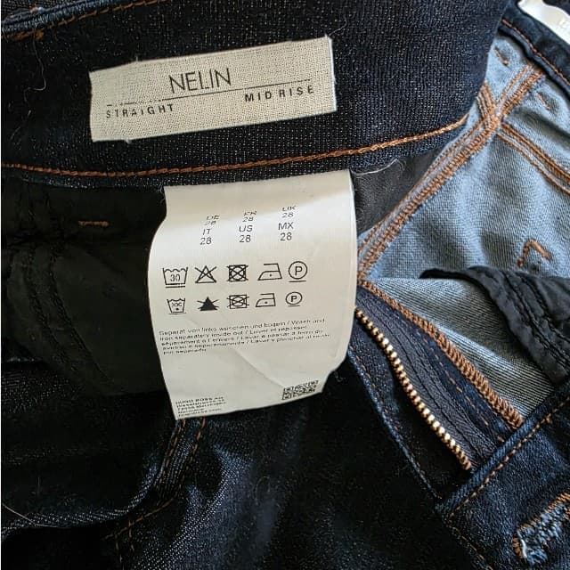 Jeans Hugo Boss Nelin Talla 28 - Straigth Mid Rise - Mujer - Imagen 9